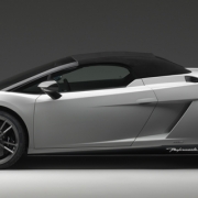 lamborghini-lp-570-4-spyder-performante-9