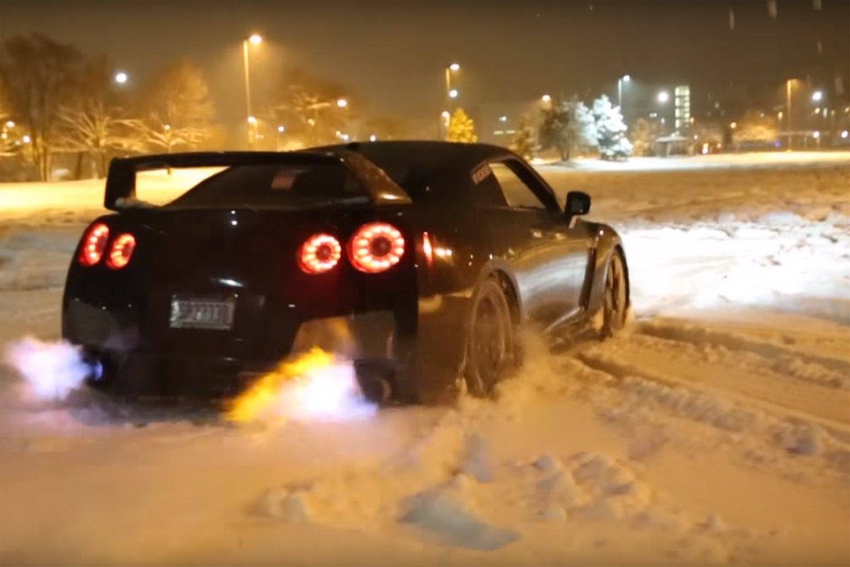Don’t Dread the Snow – Embrace it like this GT-R!